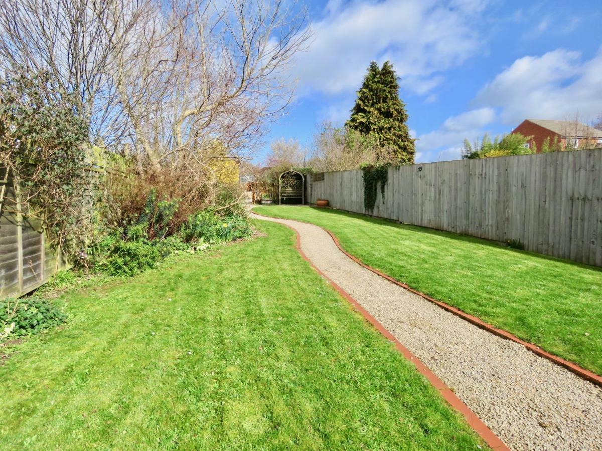 Villa Lyndale House - Exclusive Use, Self Catering, Fpventures Stroud Stroud  Exterior foto